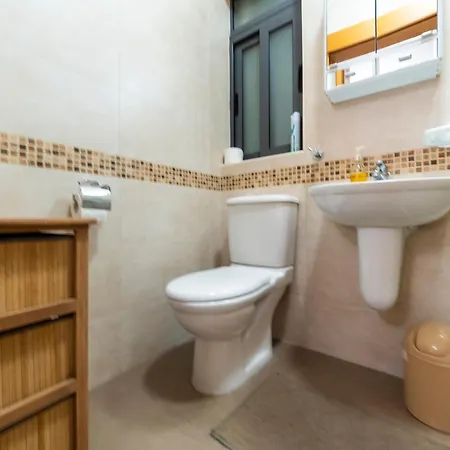 Modern 2 Bedroom 2 Minutes To Seafront
