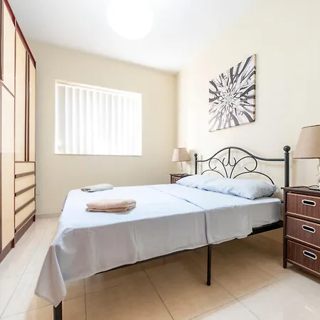Modern 2 Bedroom 2 Minutes To Seafront